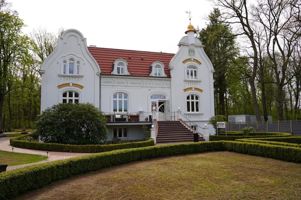 Jagdschloesschen Schwartow Hotel Boizenburg Exterior photo